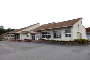 三草小学校