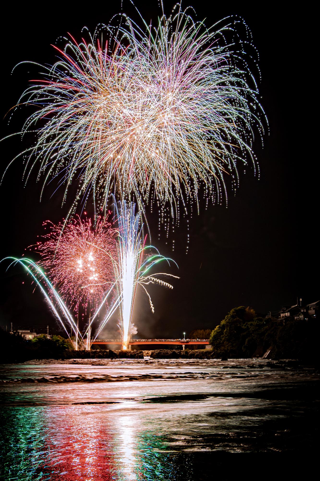 加東市花まつり鮎まつり花火大会